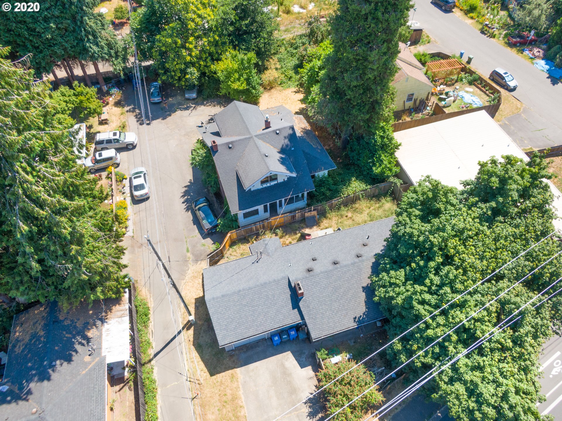 1215 River Road Eugene, OR 97404 - Photo 3 of 32 Gallery Image 3