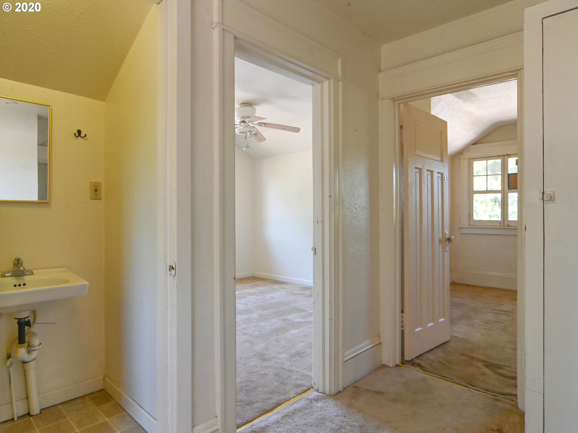 1215 River Road Eugene, OR 97404 - Photo 29 of 32 Gallery Image 29