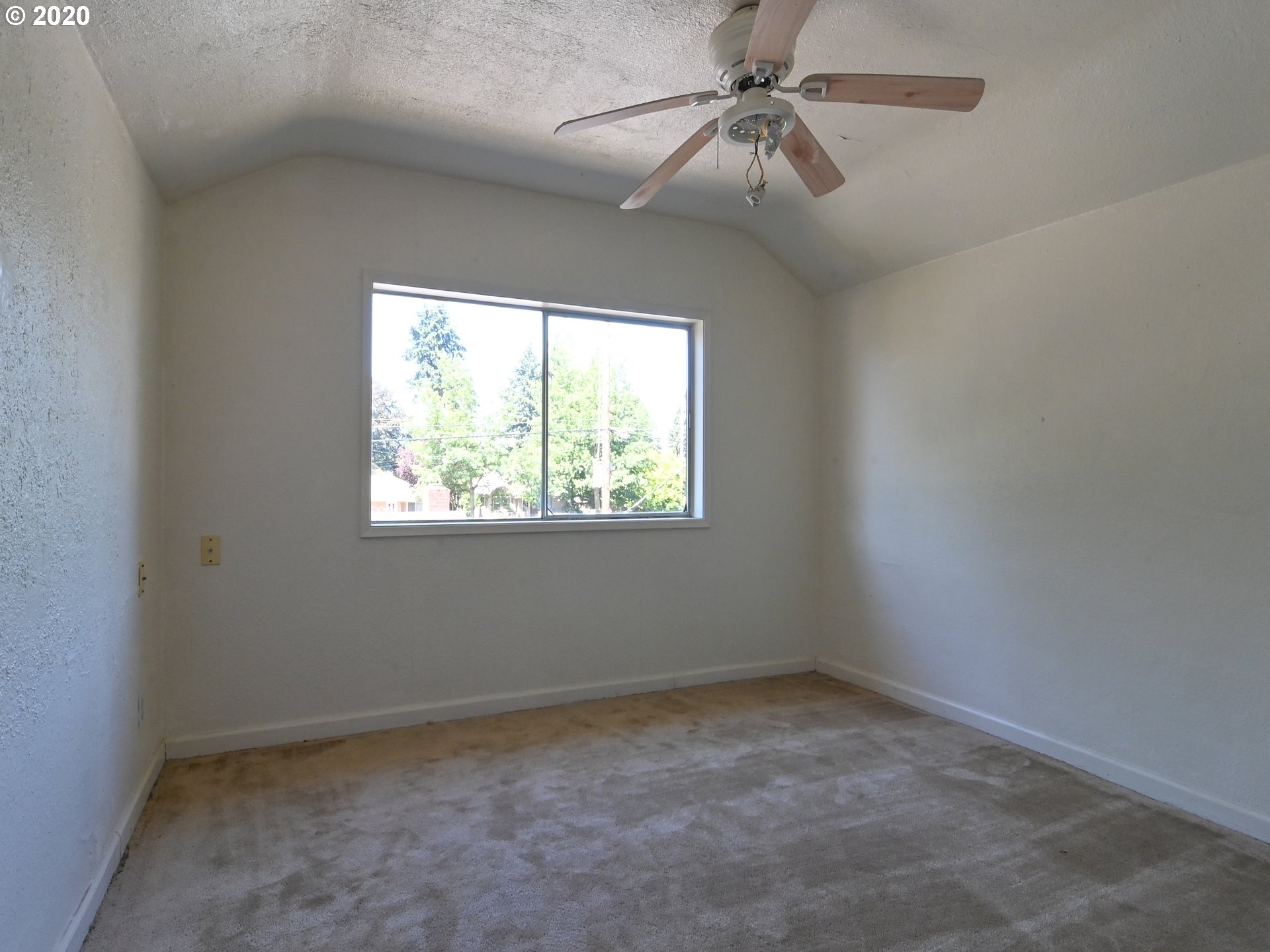 1215 River Road Eugene, OR 97404 - Photo 30 of 32 Gallery Image 30