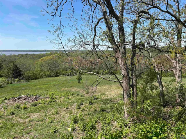 $300,000 | Lot 1 Highway 92, Ozawkie, KS 66070