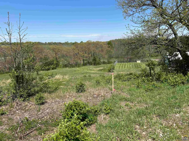 $300,000 | Lot 1 Highway 92, Ozawkie, KS 66070