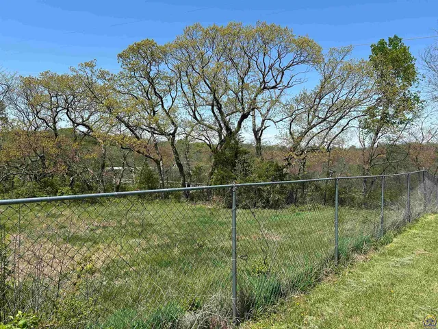 $300,000 | Lot 1 Highway 92, Ozawkie, KS 66070