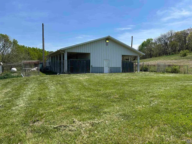 $300,000 | Lot 1 Highway 92, Ozawkie, KS 66070