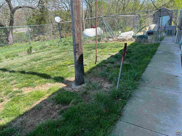 $300,000 | Lot 1 Highway 92, Ozawkie, KS 66070