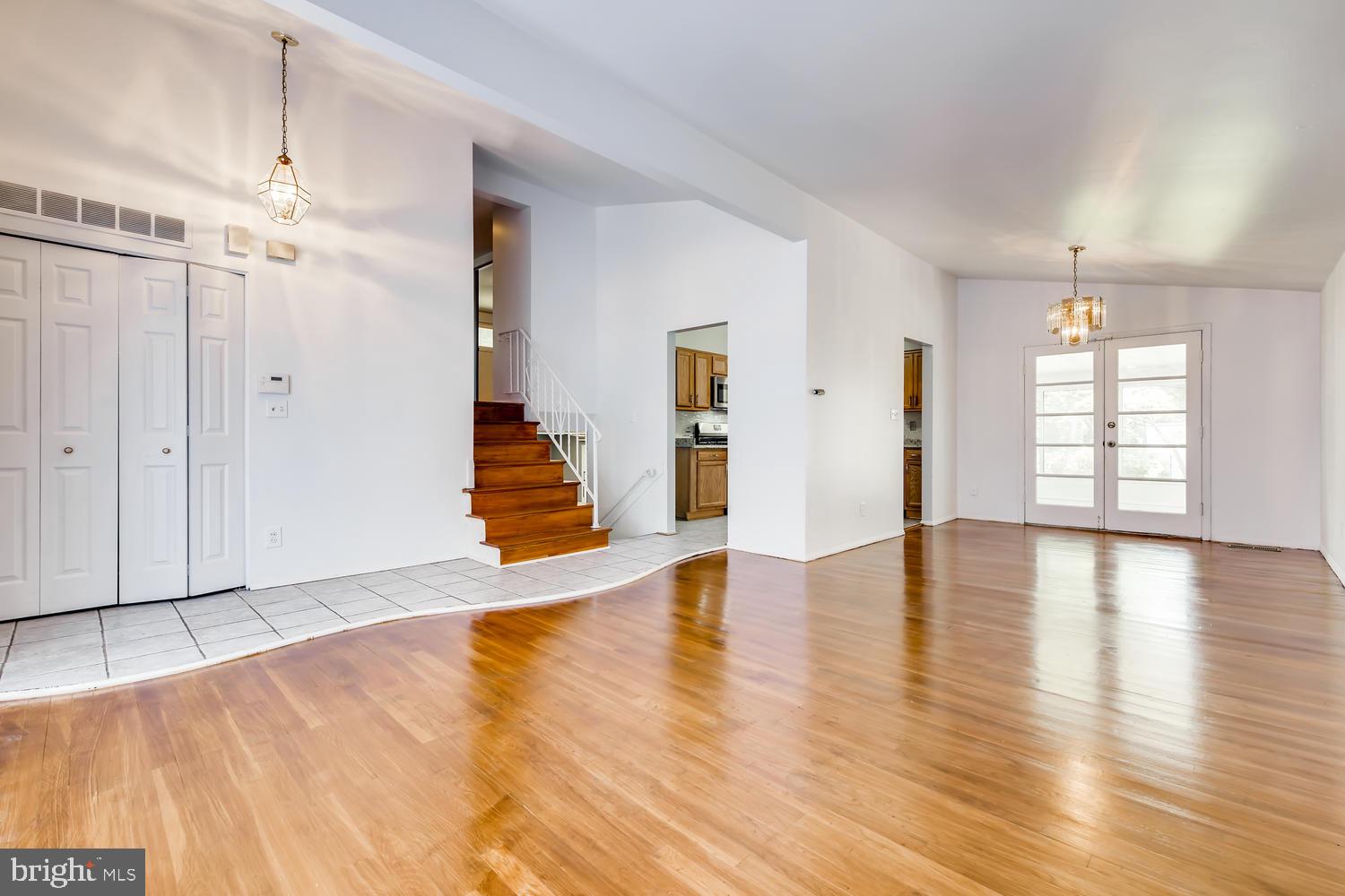 3237 Southgreen Road Baltimore, MD 21244 - Photo 2 of 27