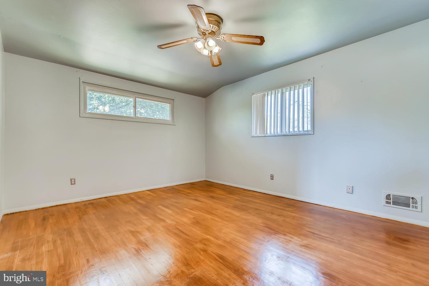 3237 Southgreen Road Baltimore, MD 21244 - Photo 10 of 27
