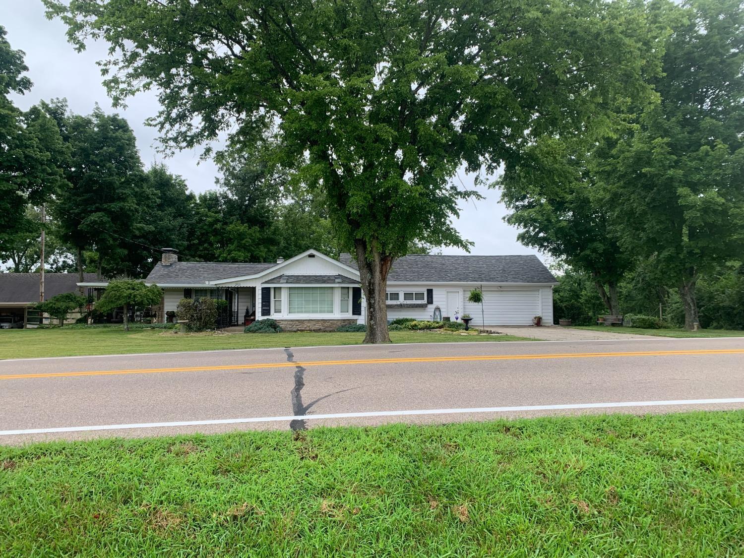 2921 Layhigh Road Hamilton, OH 45013 - Photo 2 of 2
