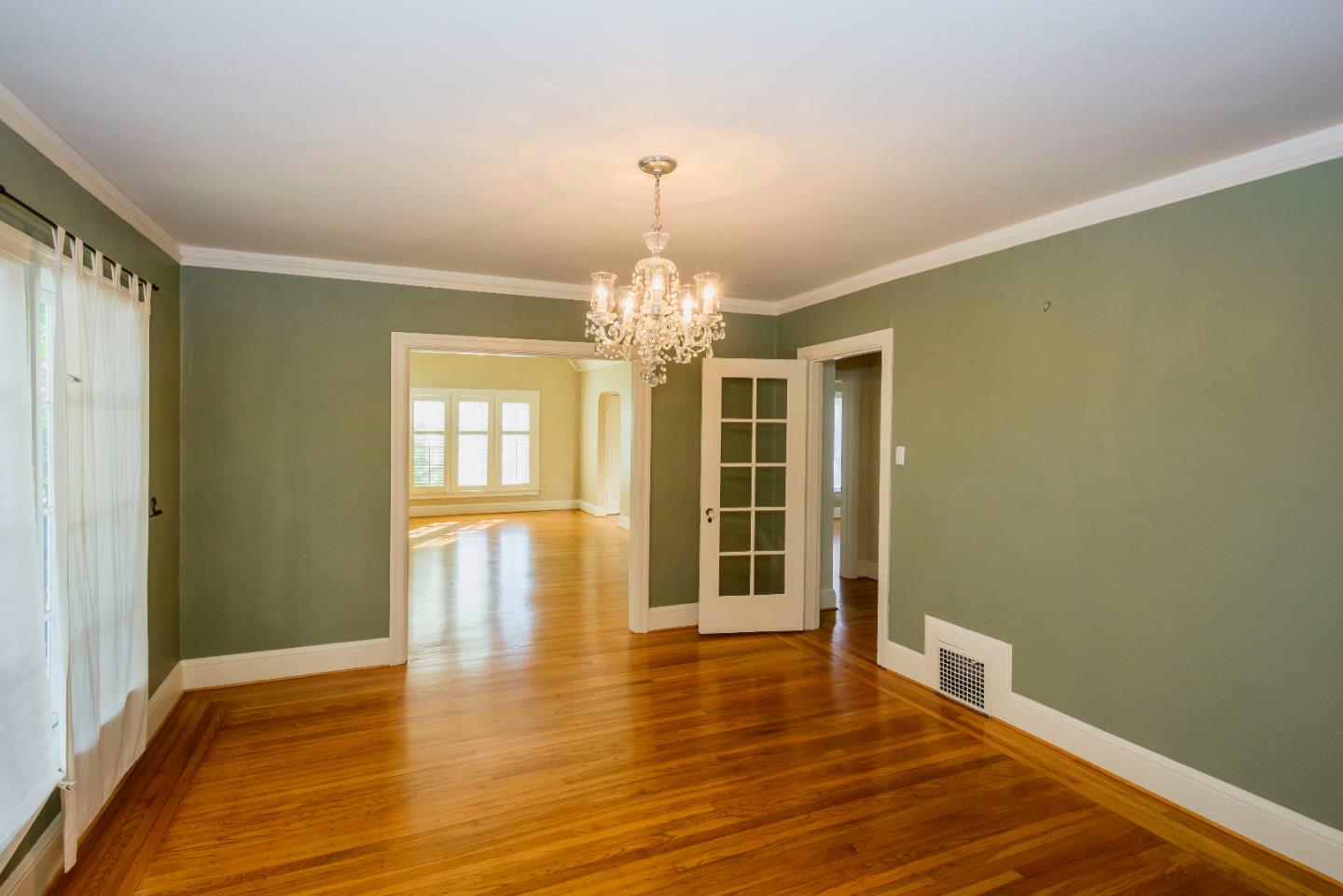 2228 Hale Drive Burlingame, CA 94010 - Photo 5 of 24