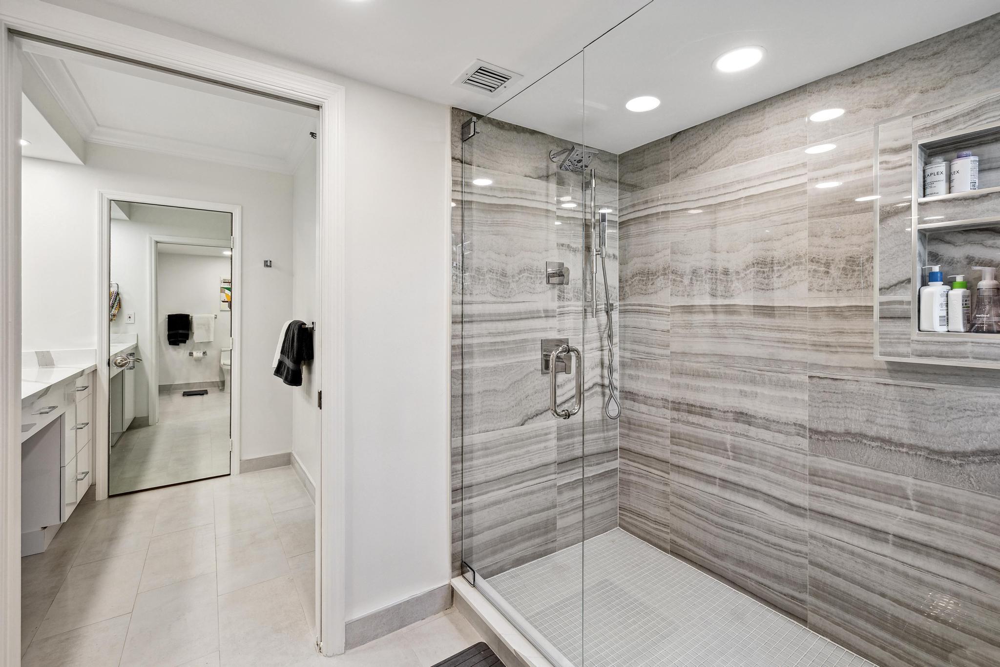 100 Southeast 5th Avenue, Unit 506 Boca Raton, FL 33432 - Photo 3 of 30 CZ4A9363