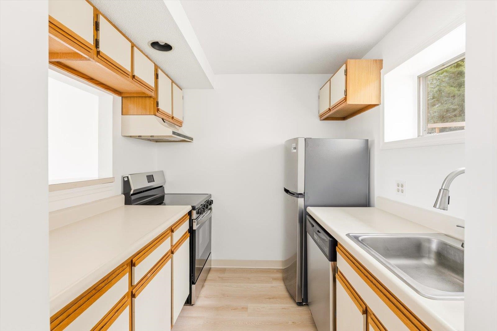 10 Onset Road, Unit 8B Bennington, NH 03442 - Photo 6 of 22