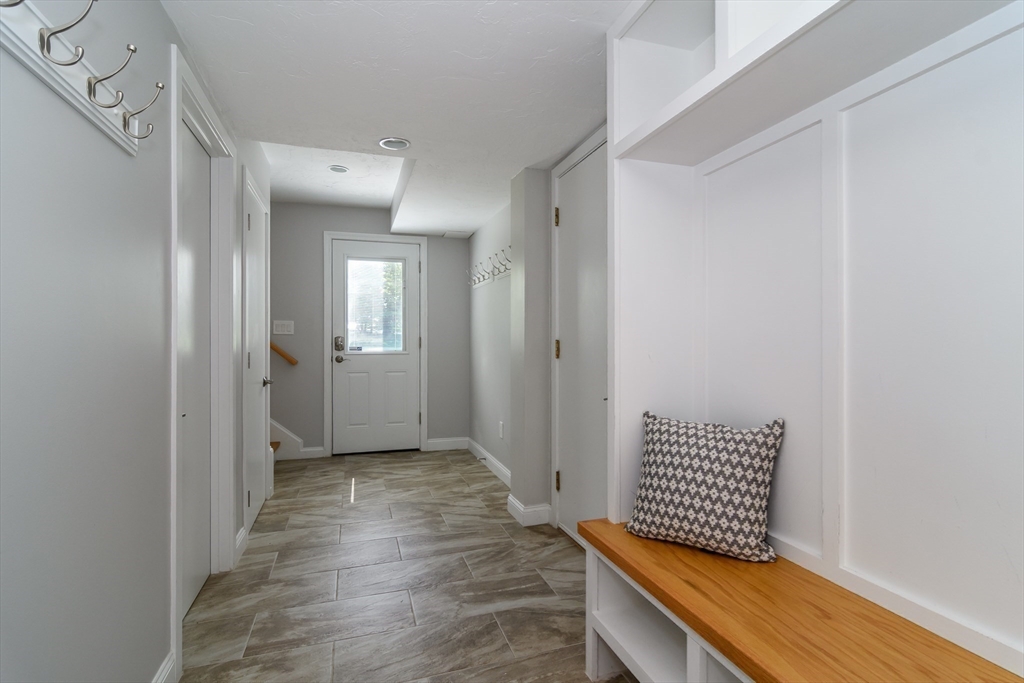 9 Merifield Lane Natick, MA 01760 - Photo 9 of 20