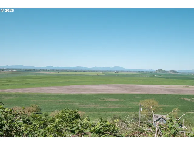 $698,000 | 29109 Brownsville Road, Brownsville, OR 97327