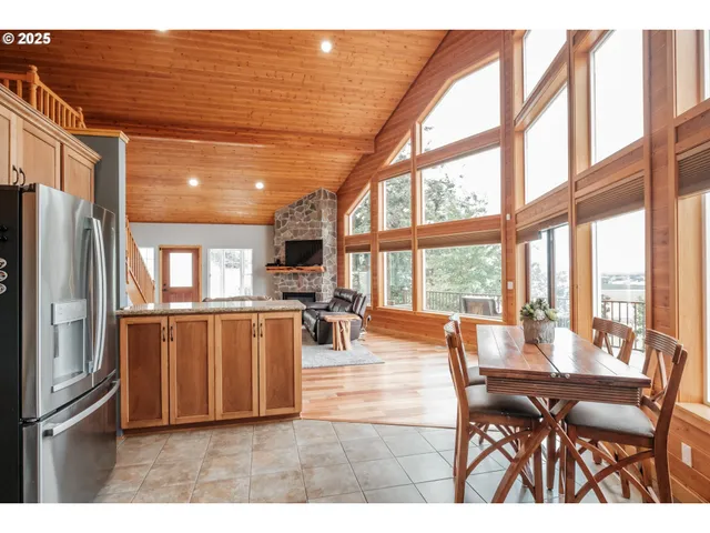 $698,000 | 29109 Brownsville Road, Brownsville, OR 97327