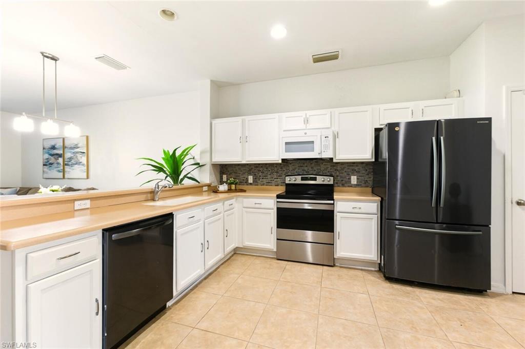 16134 Ravina Way, Unit 58 Naples, FL 34110 - Photo 9 of 28