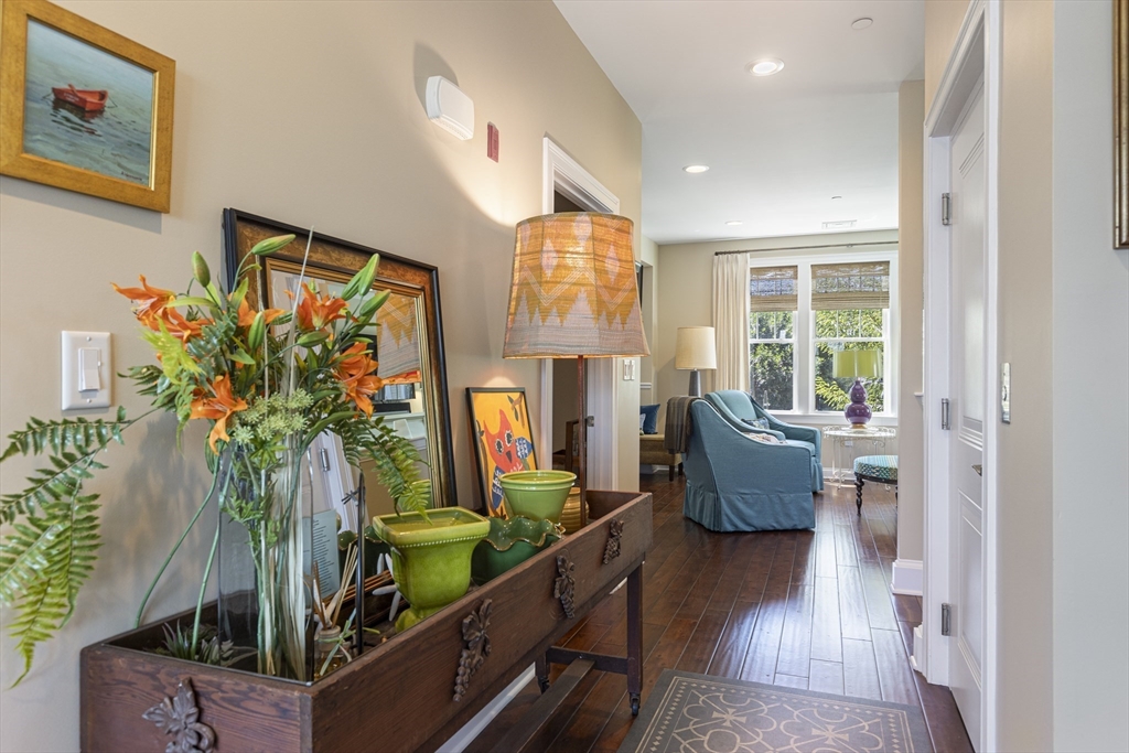 151 HMS Halsted Drive, Unit 151 Hingham, MA 02043 - Photo 18 of 41 a living room with furniture