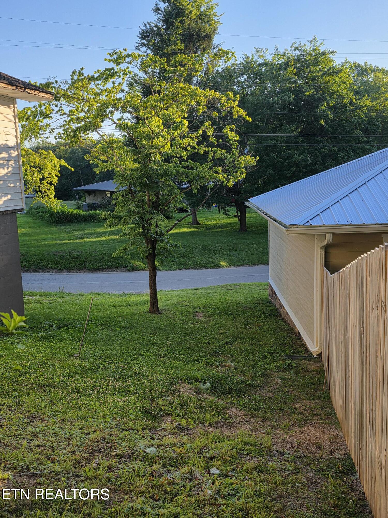 590 Litton Road Oneida, TN 37841 - Photo 12 of 28 20260603_195438