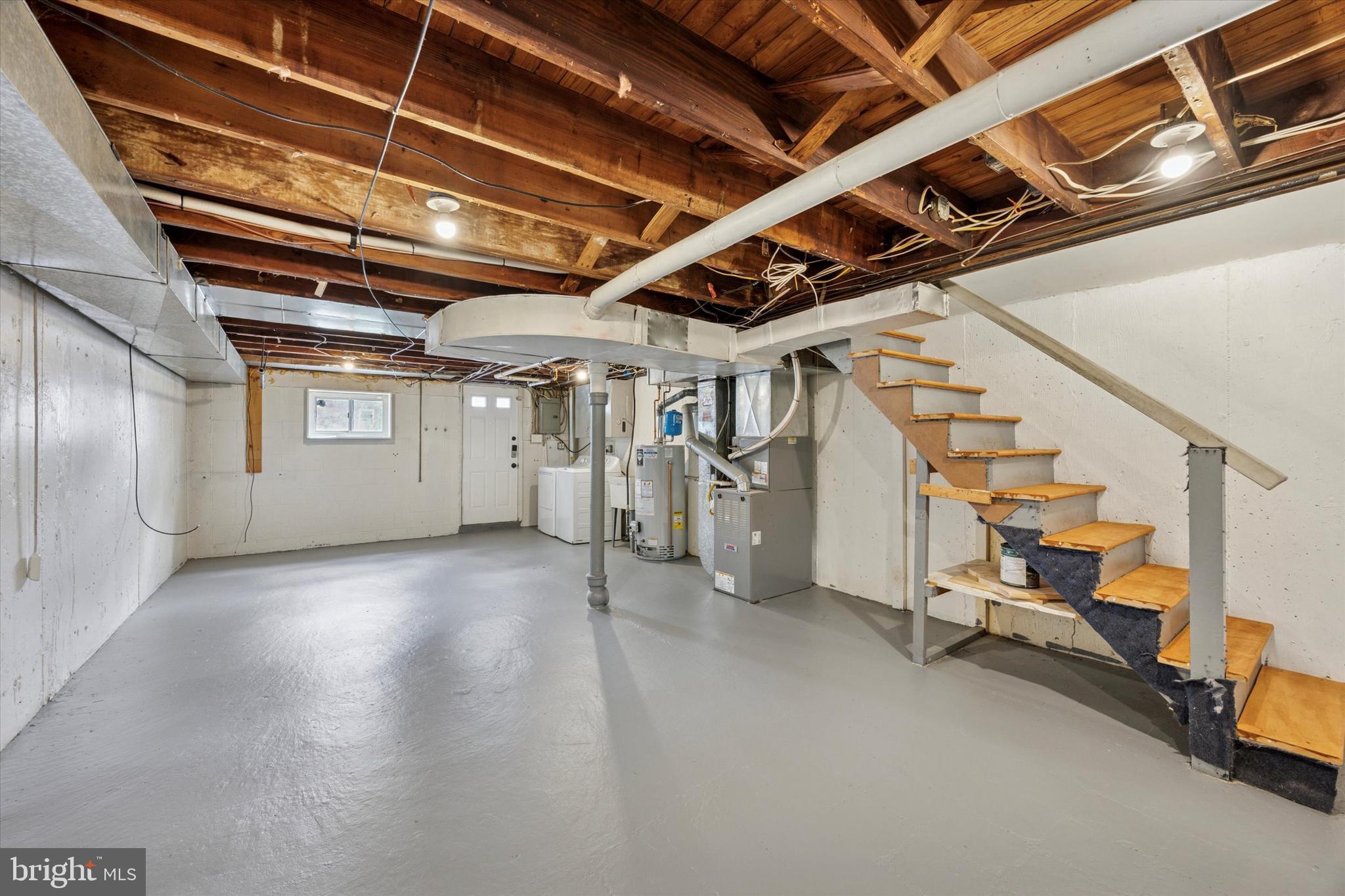 723 Bennington Road Folcroft, PA 19032 - Photo 22 of 25 a view of an empty room with stairs