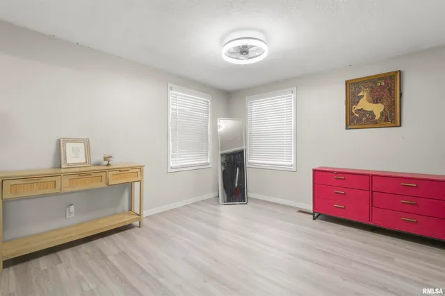 $188,000 | 1111 Kern Road, Washington, IL 61571