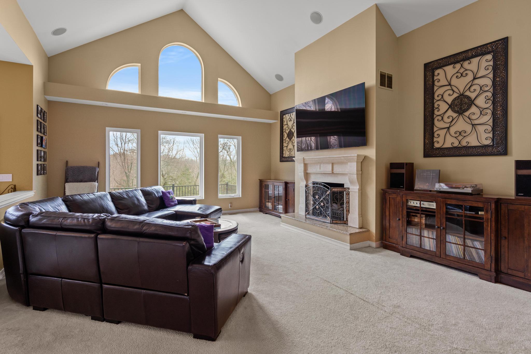 587 Deer Run Road Newport, KY 41076 - Photo 3 of 50 Gallery Image 3