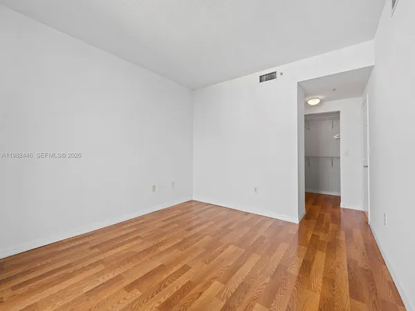 $2,600 | 215 Southwest 42nd Avenue, Unit 801, Miami, FL 33134