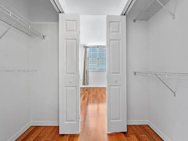 $2,600 | 215 Southwest 42nd Avenue, Unit 801, Miami, FL 33134