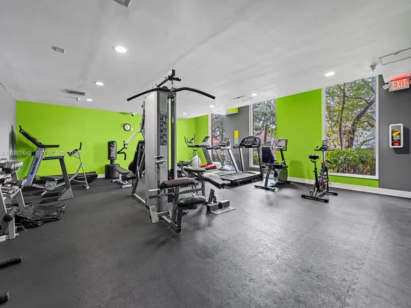 $2,600 | 215 Southwest 42nd Avenue, Unit 801, Miami, FL 33134