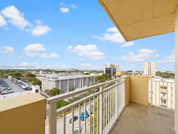 $2,600 | 215 Southwest 42nd Avenue, Unit 801, Miami, FL 33134
