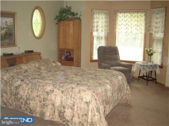 1102 A Columbus Road Burlington, NJ 08016 - Photo 8 of 12 Bedroom