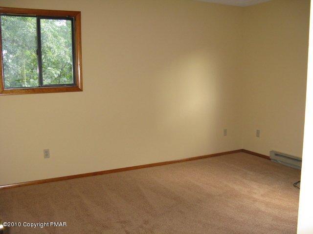 51 Timber Hill Road Henryville, PA 18332 - Photo 5 of 8 BR