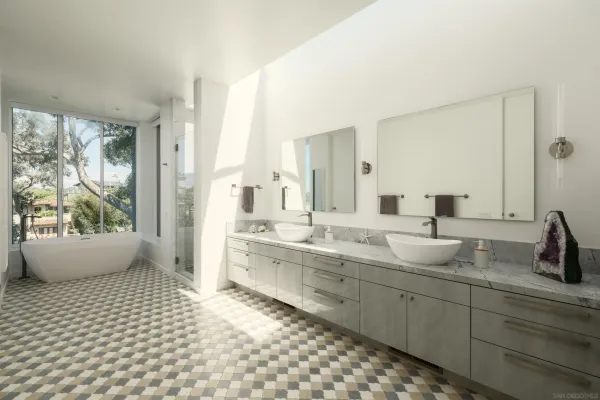 $6,850,000 | 7747 Whitefield Place, La Jolla, CA 92037