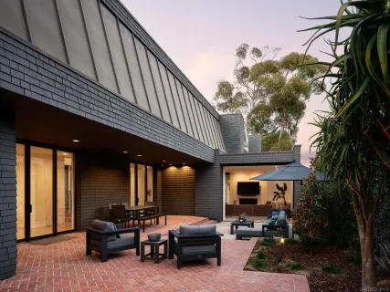 $6,850,000 | 7747 Whitefield Place, La Jolla, CA 92037