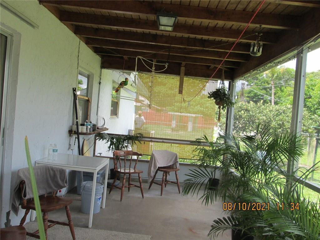 1059 Oleander Road Lantana, FL 33462 - Photo 16 of 19 Photo 16