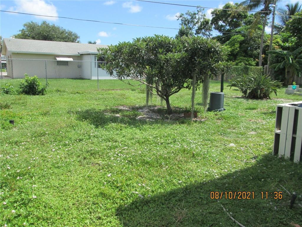 1059 Oleander Road Lantana, FL 33462 - Photo 17 of 19 Photo 17