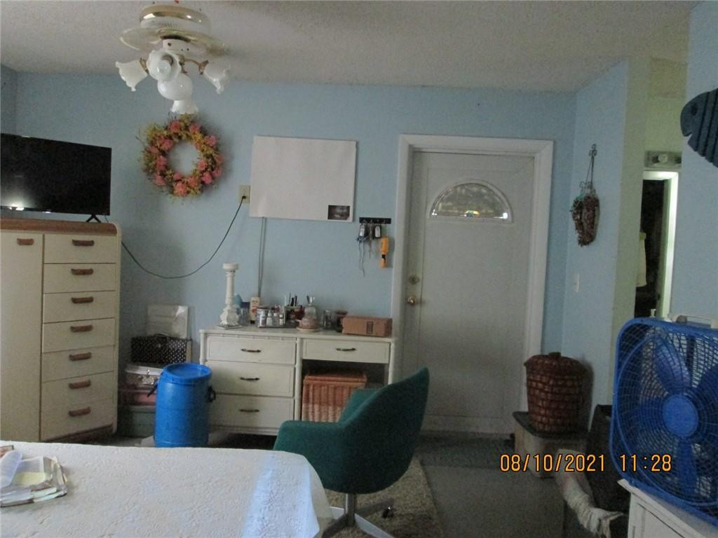 1059 Oleander Road Lantana, FL 33462 - Photo 8 of 19 Photo 8