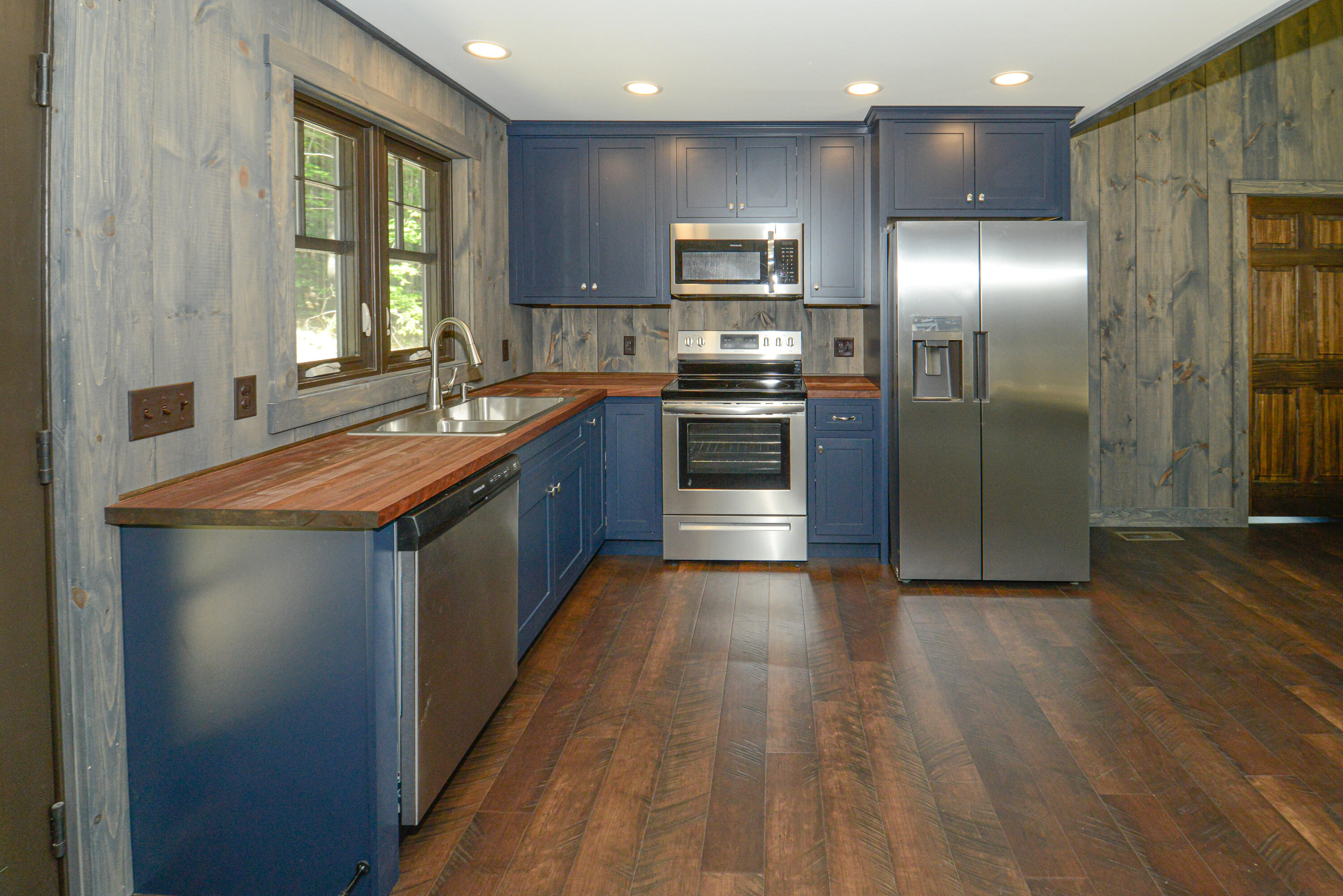 47 Whitetail Road Bridgton, ME 04009 - Photo 21 of 37 Kitchen
