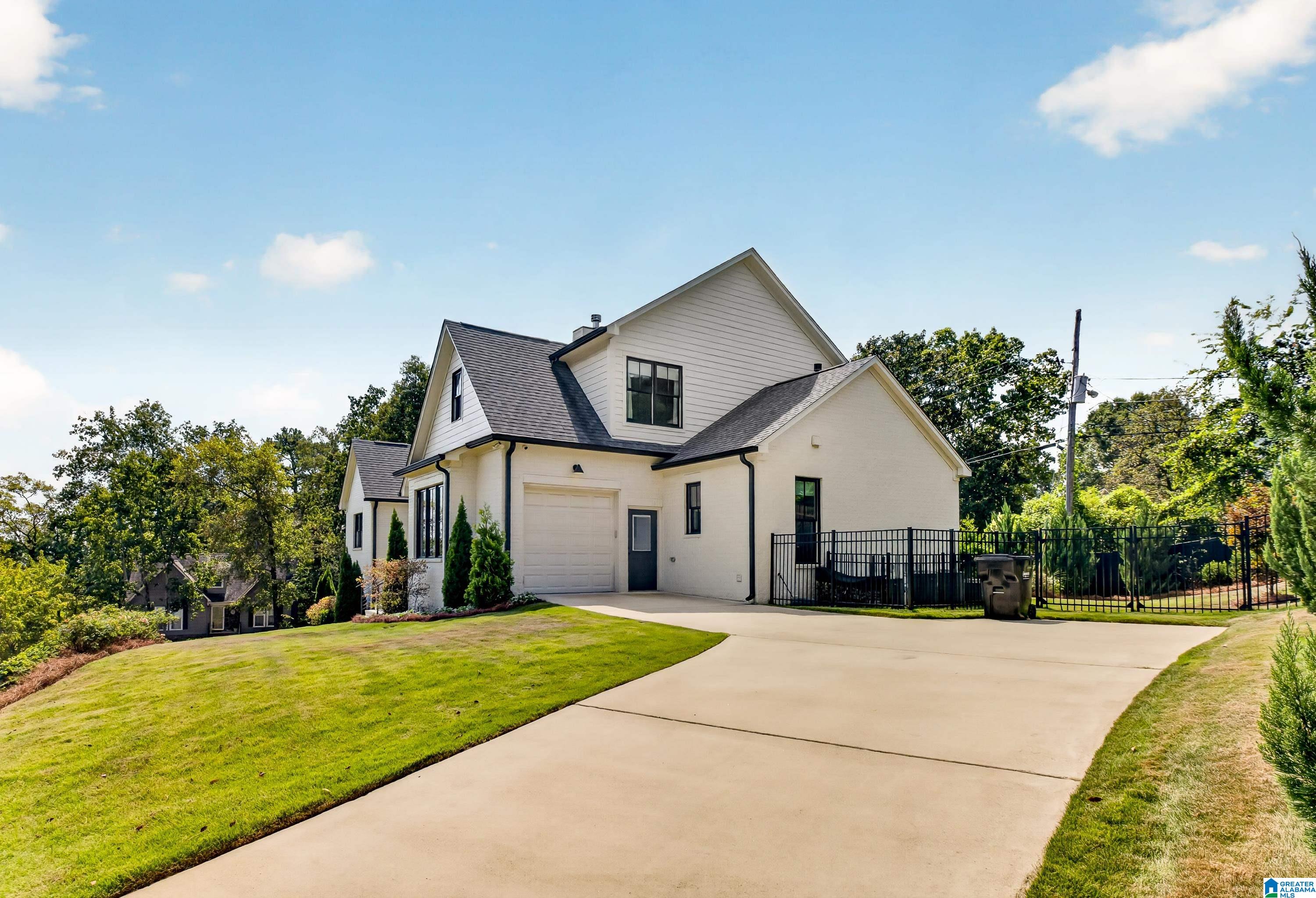 3590 Mill Springs Road Birmingham, AL 35223 - Photo 4 of 71 Gallery Image 4