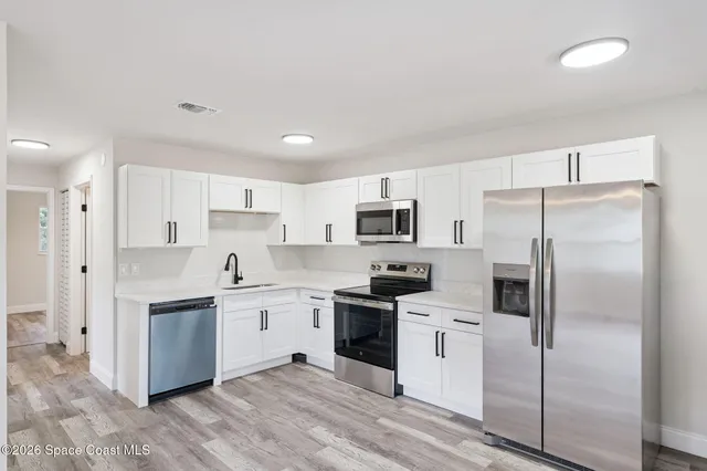 $200,000 | 2720 Pineapple Avenue, Mims, FL 32754