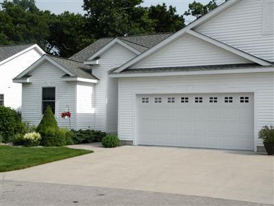 120 Stone Gate Court, Unit 20 Spring Lake, MI 49456 - Photo 1 of 19 Primary Photo