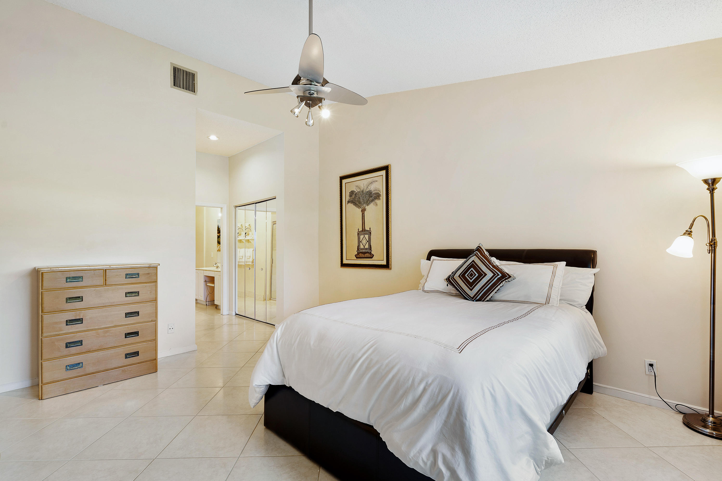 8601 Vía Serena Boca Raton, FL 33433 - Photo 22 of 56 Master Bedroom