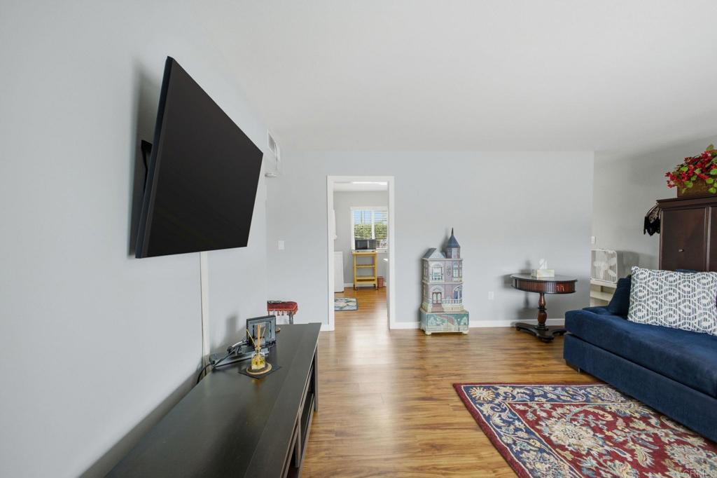 28546 Murrieta Road Menifee, CA 92586 - Photo 5 of 23