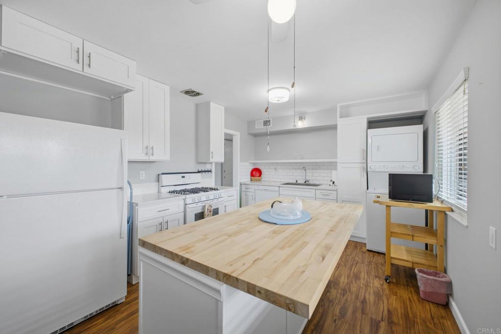 28546 Murrieta Road Menifee, CA 92586 - Photo 7 of 23