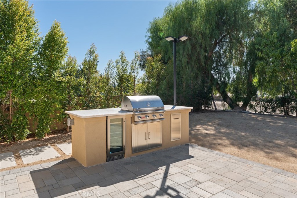 24258 Highlander Road West Hills, CA 91307 - Photo 17 of 19