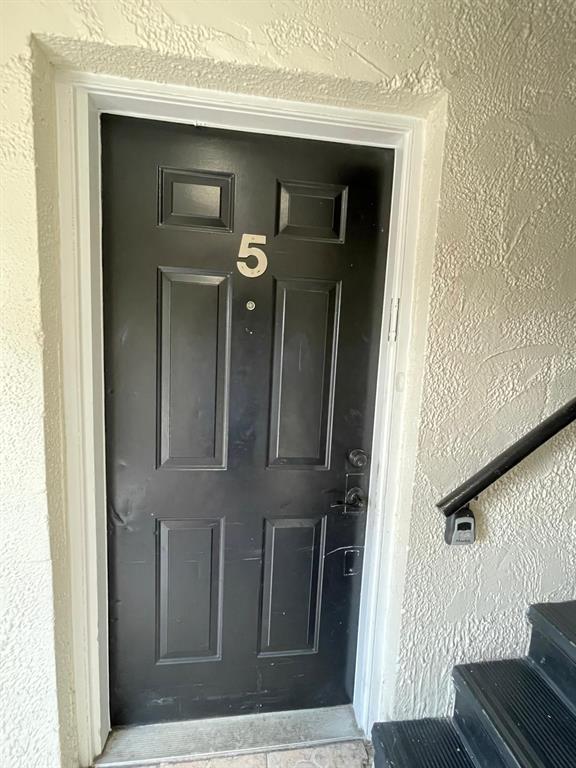 1926 South Conway Road, Unit 5 Orlando, FL 32812 - Photo 5 of 26