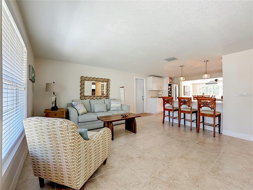 307 68th Street Holmes Beach, FL 34217 - Photo 10 of 67