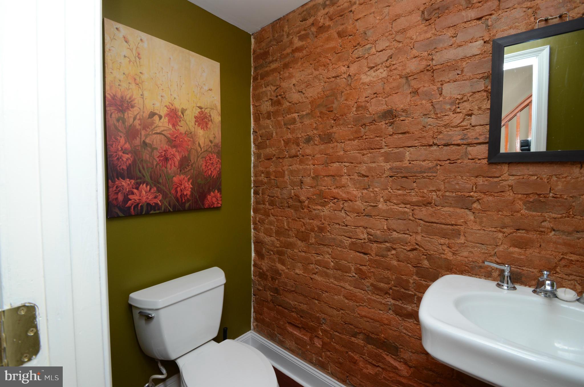 3131 Elliott Street Baltimore, MD 21224 - Photo 7 of 27 Bath