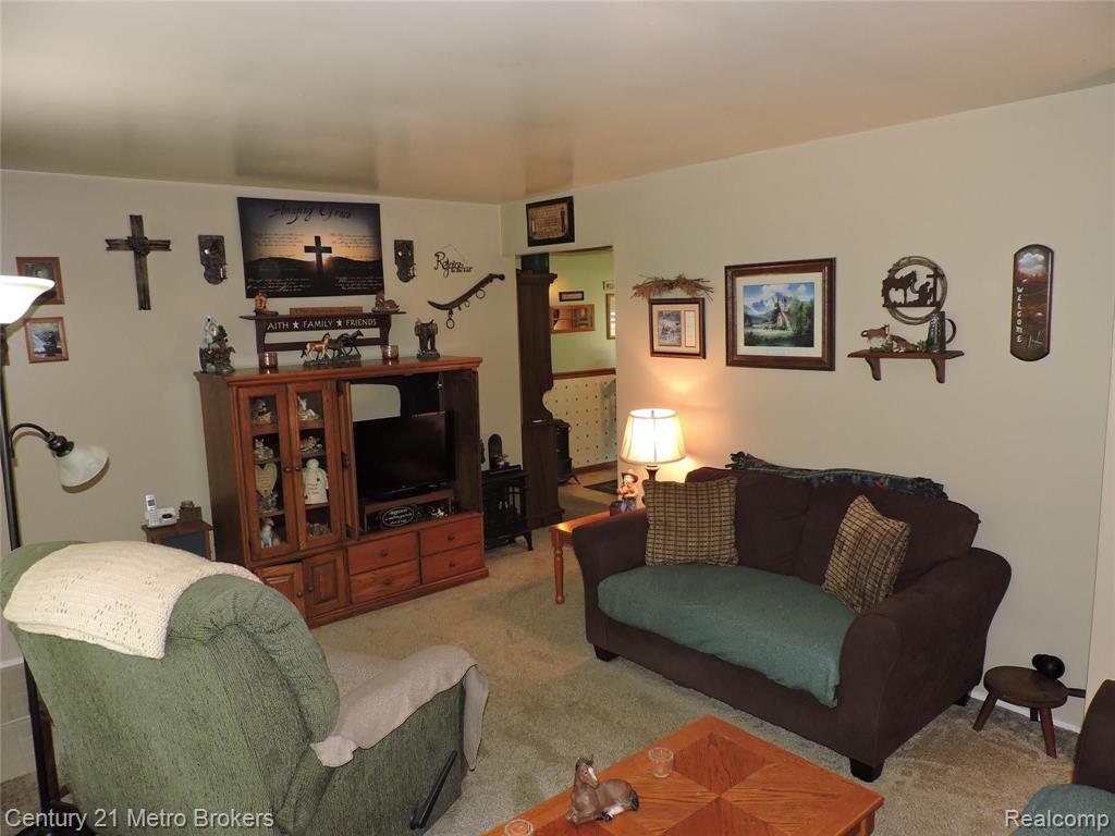 6350 Arbela Road Millington, MI 48746 - Photo 4 of 41