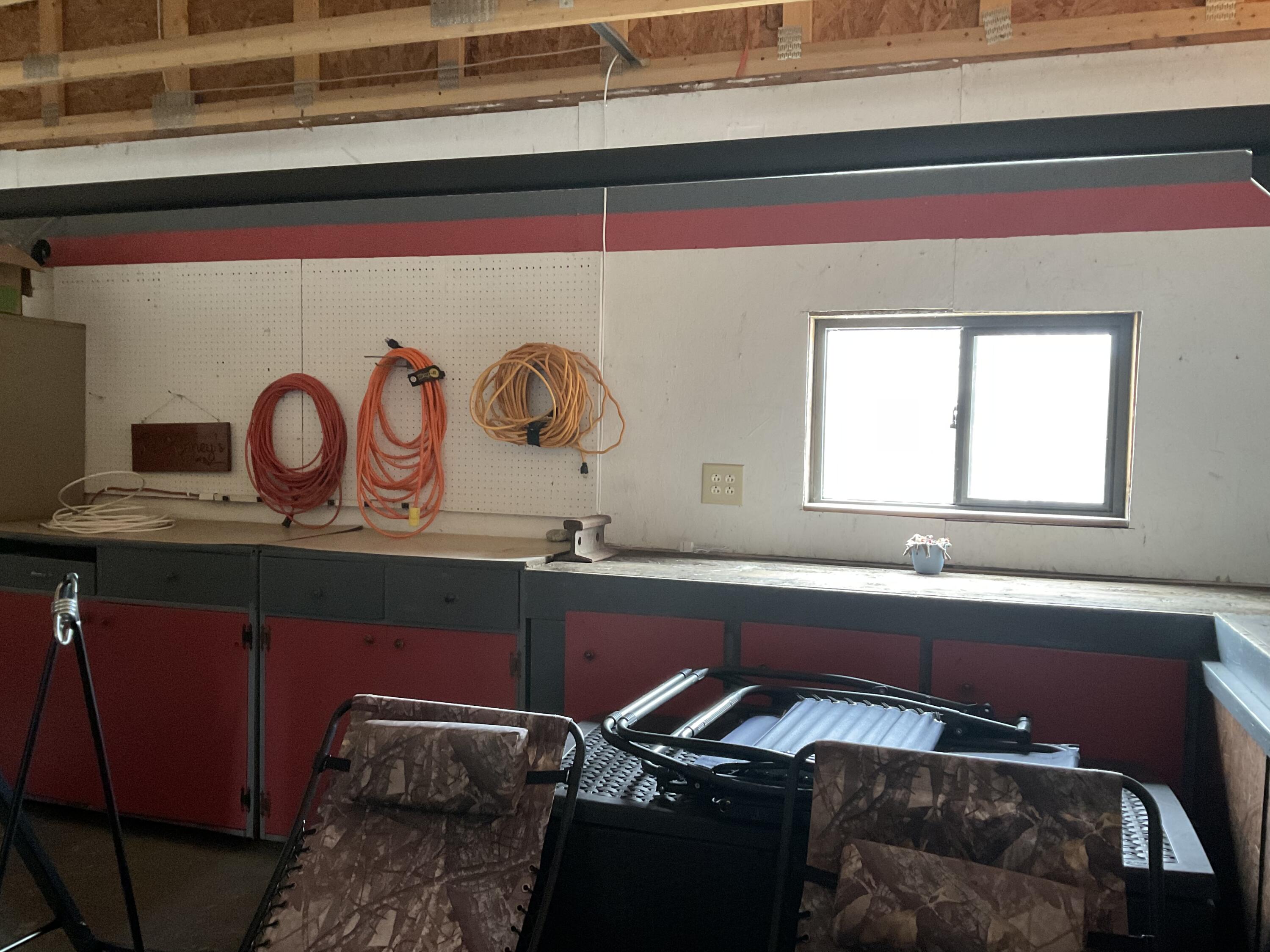 204 Washburn Road Presque Isle, ME 04769 - Photo 14 of 17 Work bench