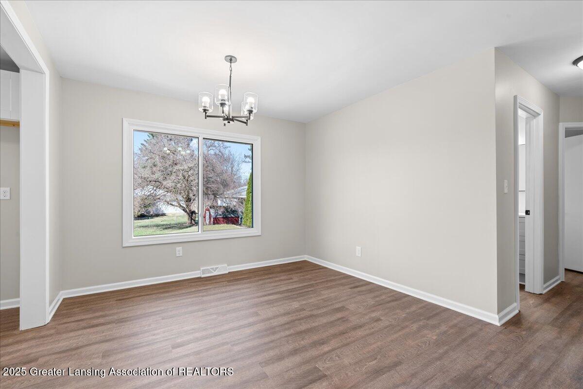 1183 Grovenburg Road Holt, MI 48842 - Photo 8 of 30 09-Media Jett - 14