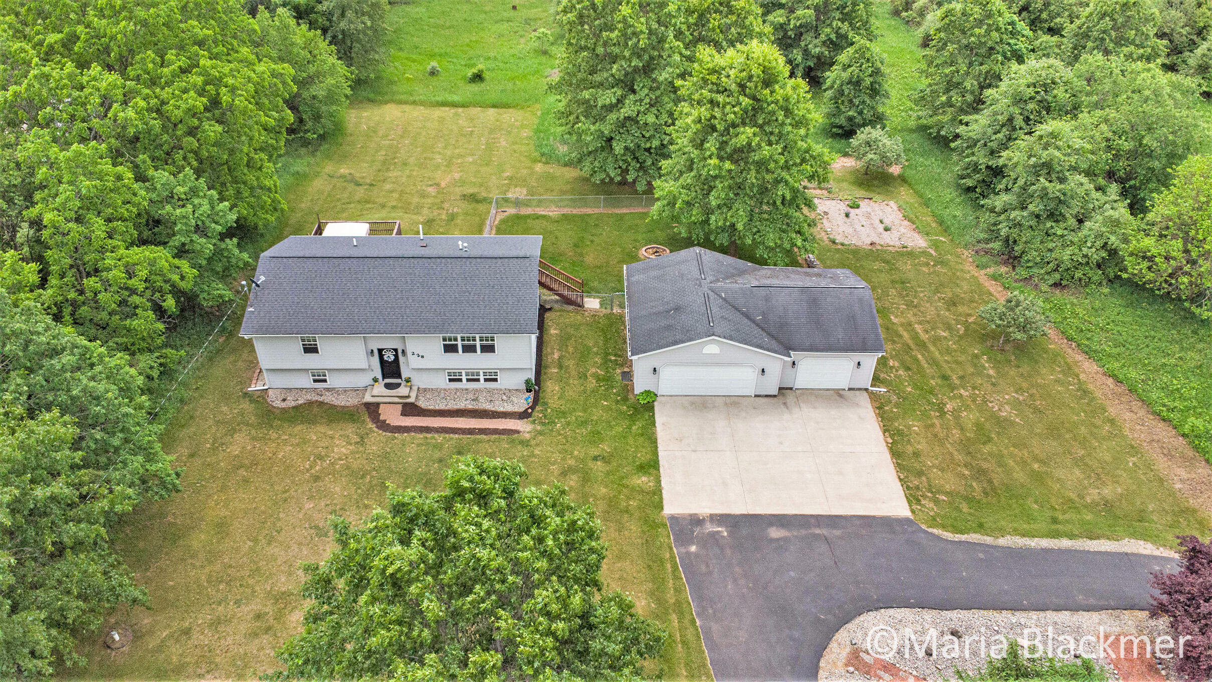 228 East Parmeter Road Ionia, MI 48846 - Photo 3 of 31 DJI_0013