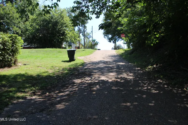 $95,000 | 519-521 Rigby Street, Vicksburg, MS 39180